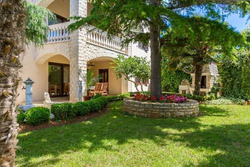 Pula Croatia Booking