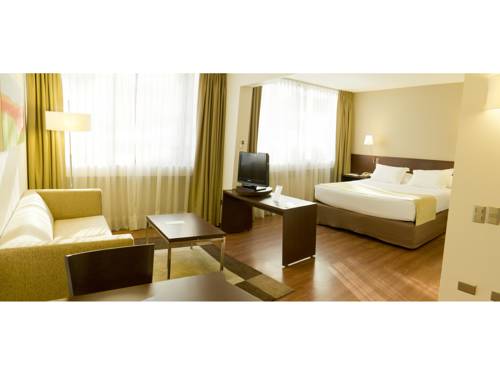 Чили Booking.com