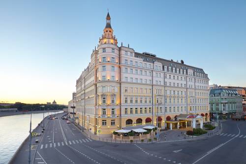 Россия Booking.com