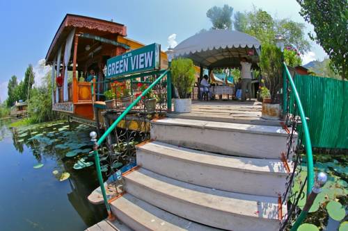 Srinagar India Booking