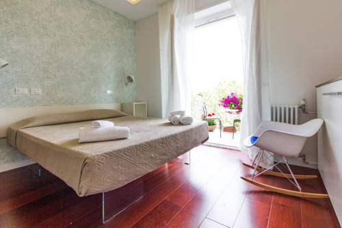 イタリア Booking.com
