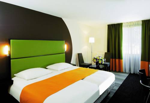 Бельгия Booking.com