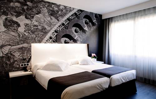 Испания Booking.com