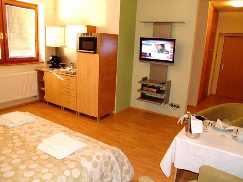 Словакия Booking.com