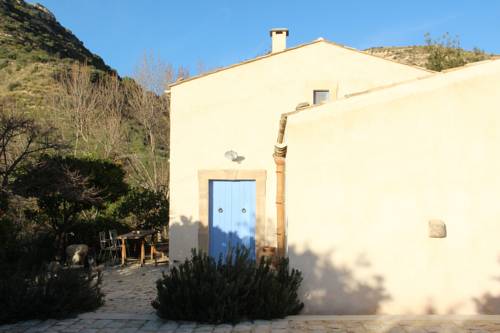 Noto Italy Booking
