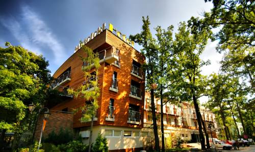ポーランド Booking.com