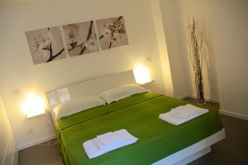 Cefalù Italy Booking