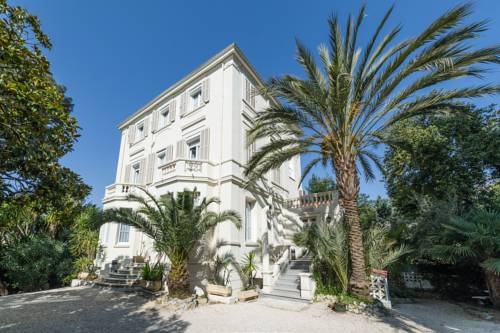 Cannes France Booking