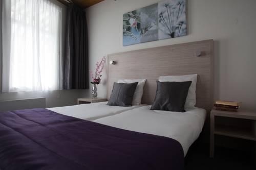 Нидерланды Booking.com
