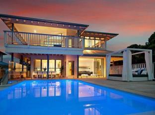 Byron Bay Australia Booking Code