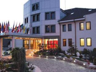 Oradea Romania Booking Code