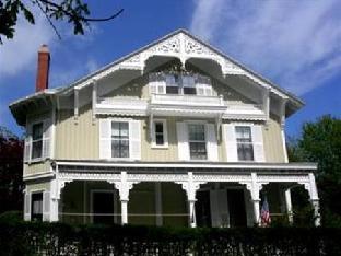 Newport (RI) United States Booking Code