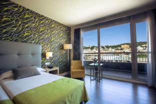 Granada Spain Booking Code