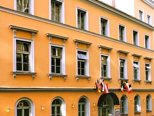 Vienna Austria Booking Code