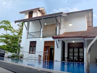 Negombo Sri Lanka Booking Code