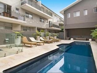 Byron Bay Australia Booking Code