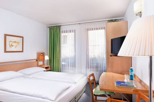 Германия Booking.com