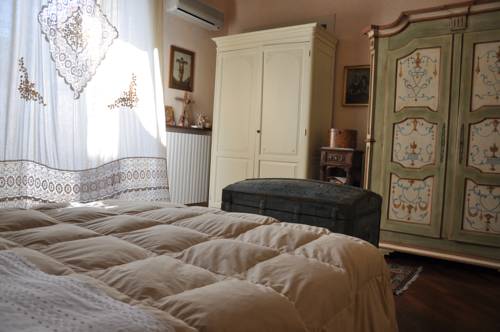 Italy Booking.com