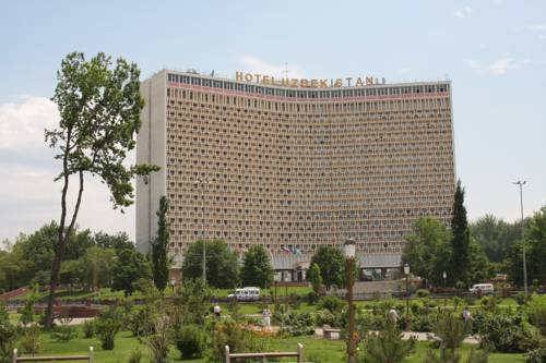 Узбекистан Booking.com